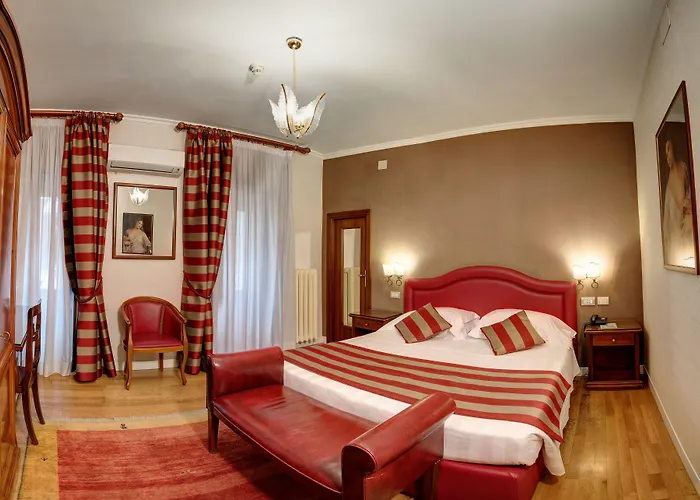 Hotel Piazza Di Spagna 3*